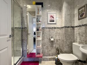 Photo 21- click for photo gallery